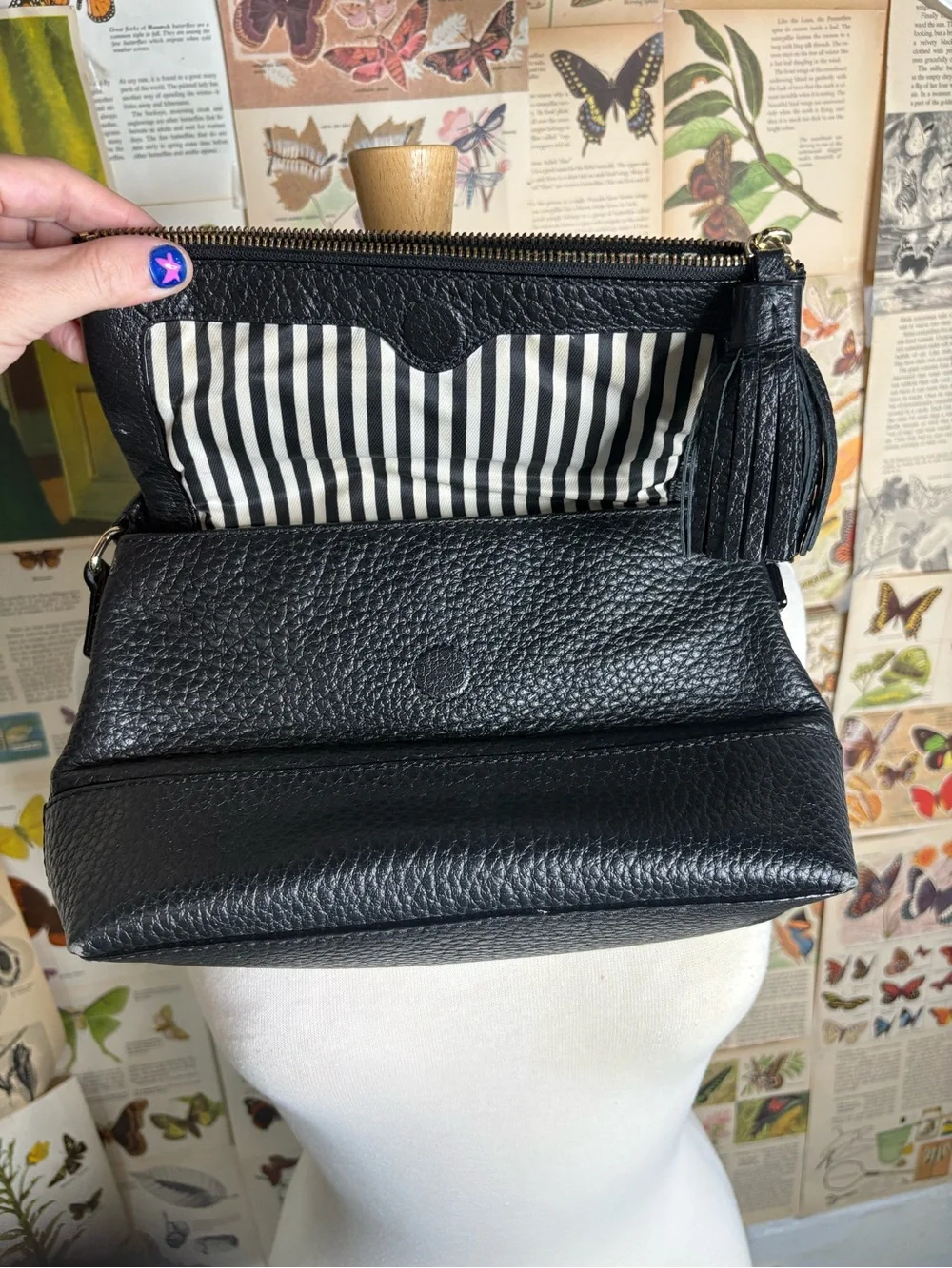 kate spade Black Pebbled Leather Hand bag